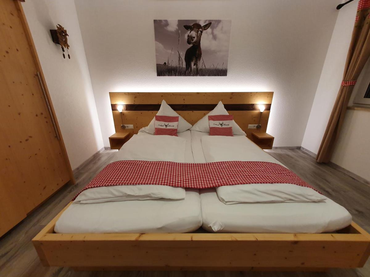 Gasthaus Zum Hirschen Furtwangen Dış mekan fotoğraf