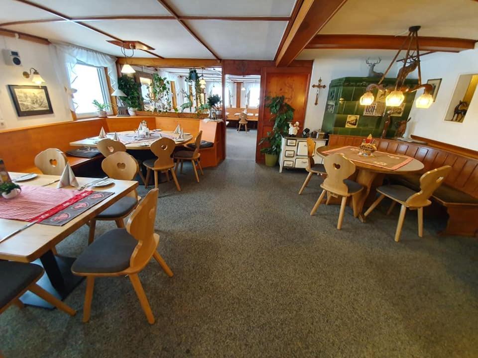 Gasthaus Zum Hirschen Furtwangen Dış mekan fotoğraf